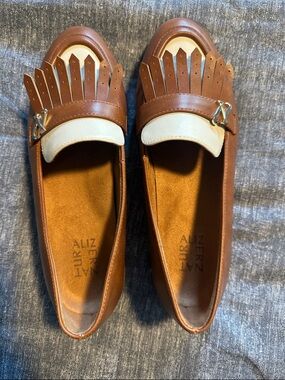 Naturalizer Two-Tone Brown and Cream Kiltie Loafers